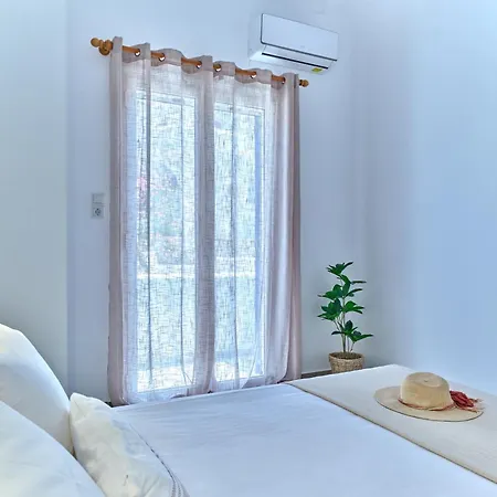 Aurora Beachside Home, Beach, Paros Logaras