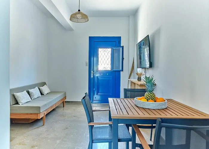 Apartment Aurora Beachside Home, Beach, Paros Logaras