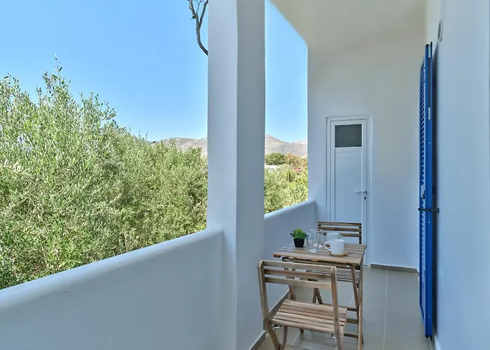 Apartment Aurora Beachside Home, Beach, Paros Logaras