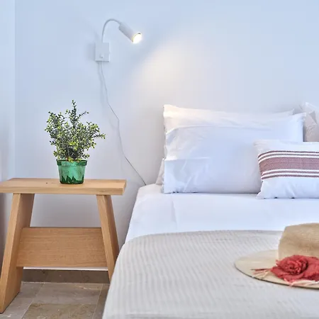 Apartment Aurora Beachside Home, Beach, Paros